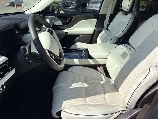 Certified 2023 Lincoln Aviator Black Label image 28