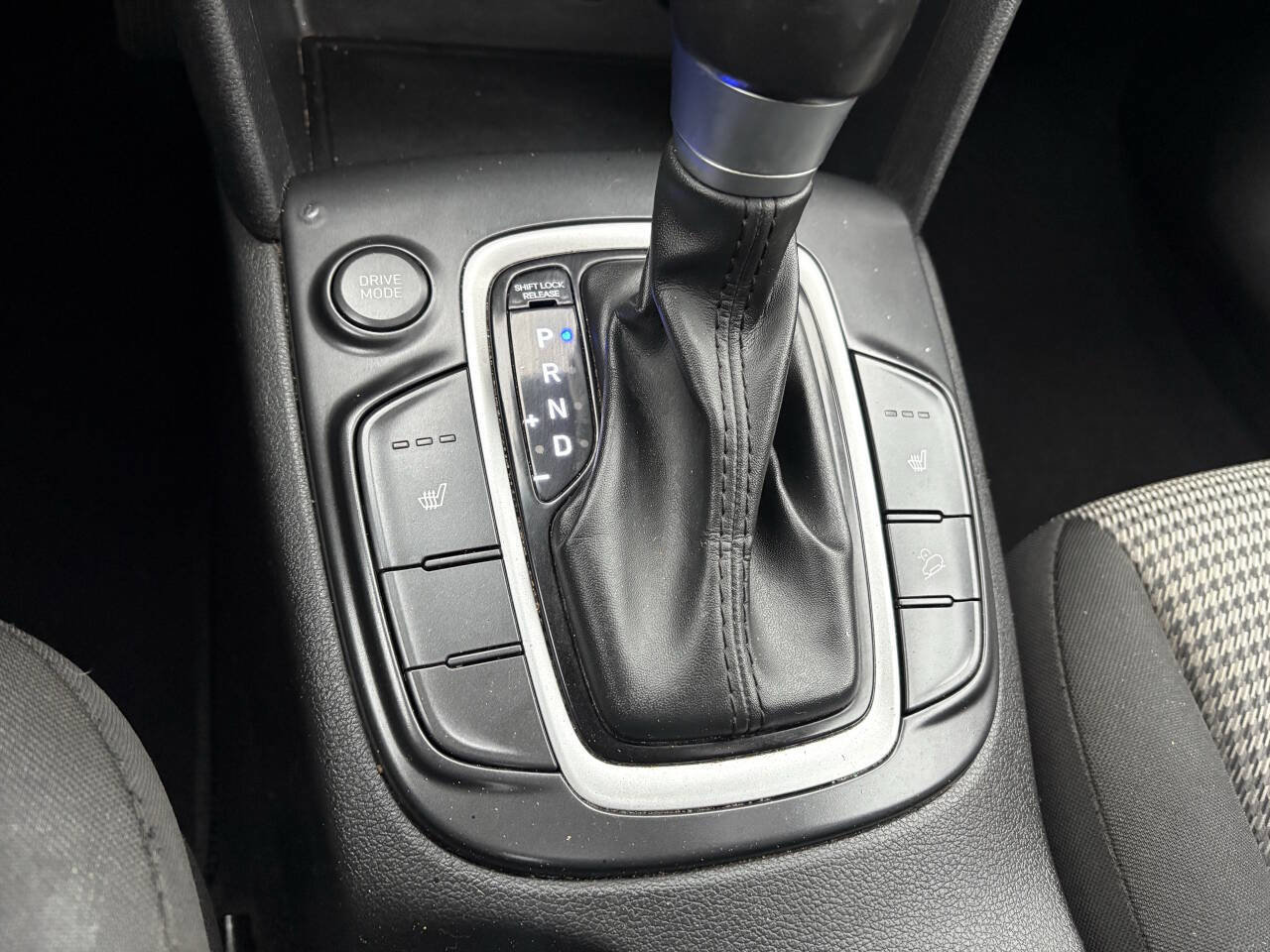 Used 2018 Hyundai Kona SEL w/ SEL Tech Package 02 image 26