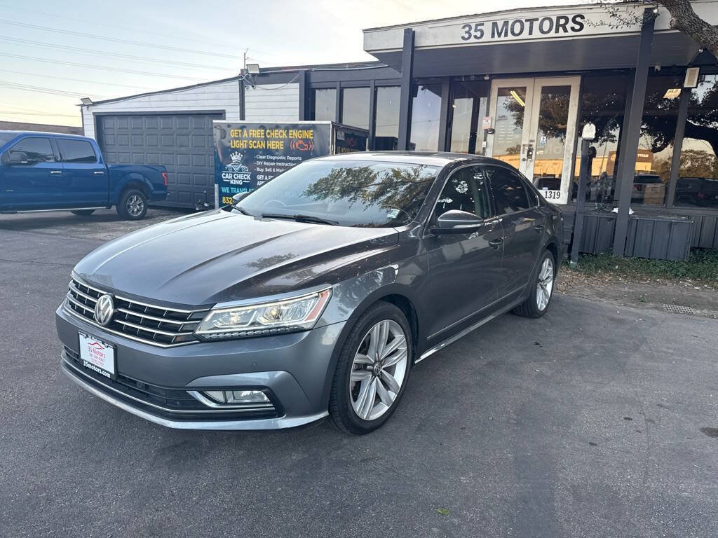 Used 2017 Volkswagen Passat 1.8T SE image 2