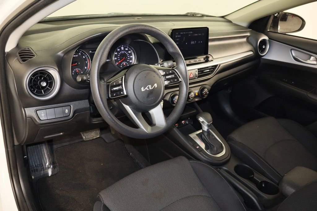 Used 2024 Kia Forte LXS image 27