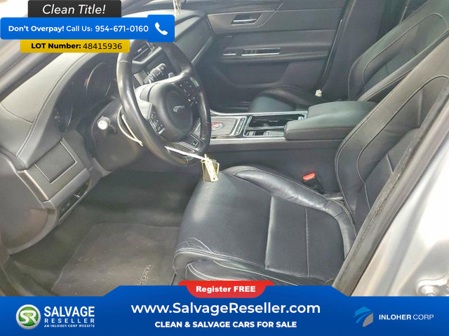 Used 2018 Jaguar XF S RWD image 9