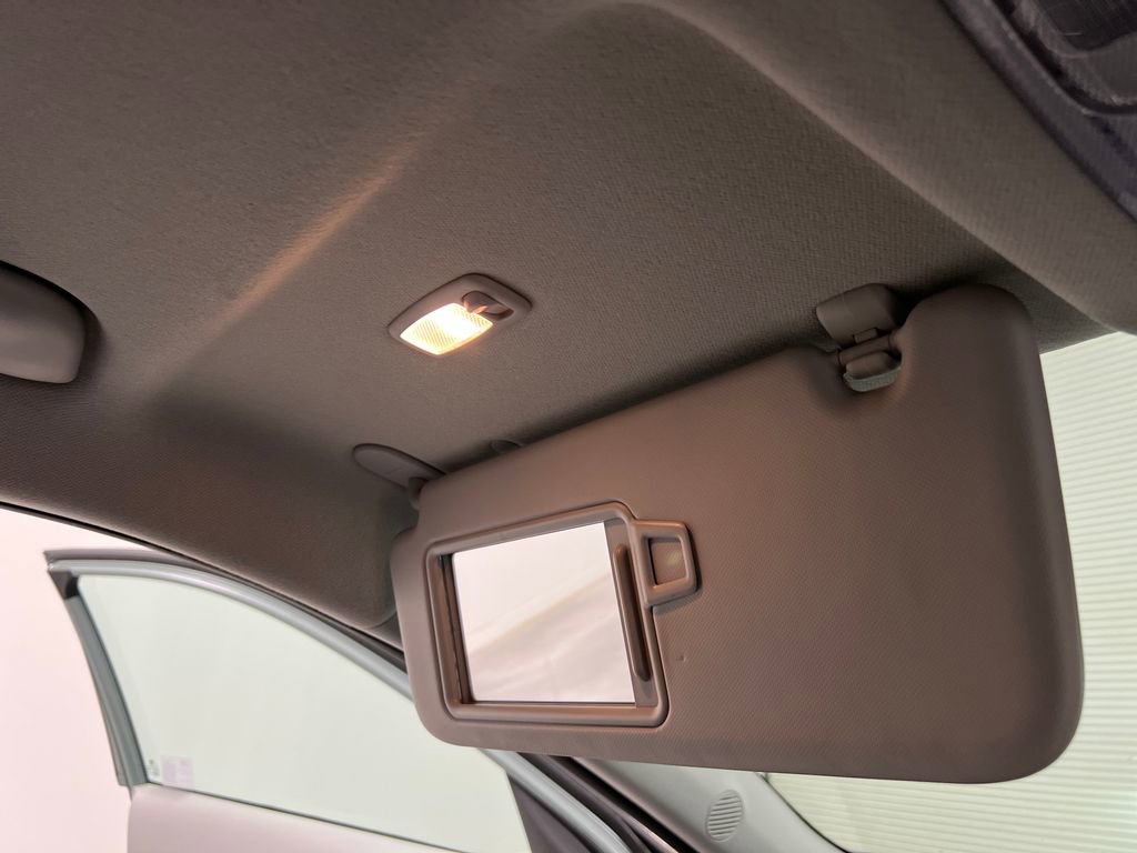 Used 2025 Hyundai Kona SEL FWD image 56