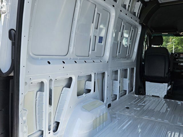 New 2025 Mercedes-Benz Sprinter 2500 image 32
