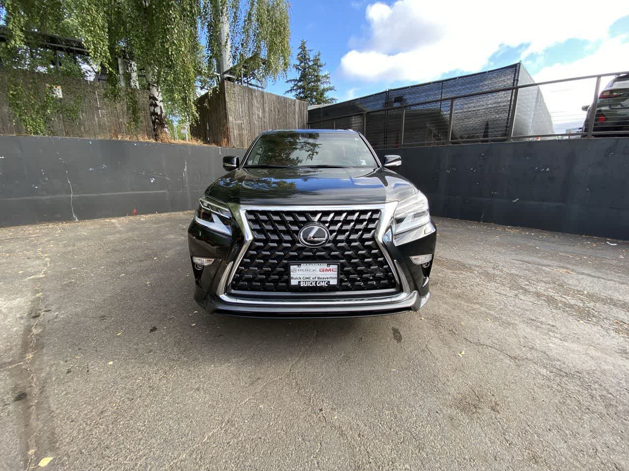 Used 2023 Lexus GX 460 Luxury w/ Sport Design Package AWD/4WD image 9