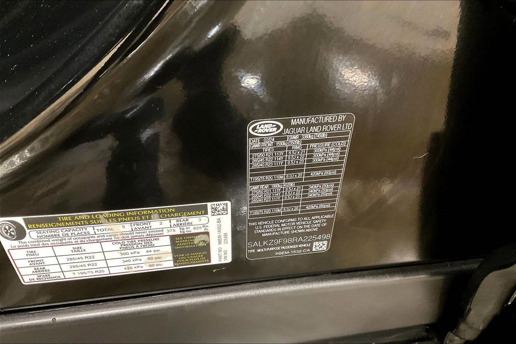 Used 2024 Land Rover Range Rover SV image 19