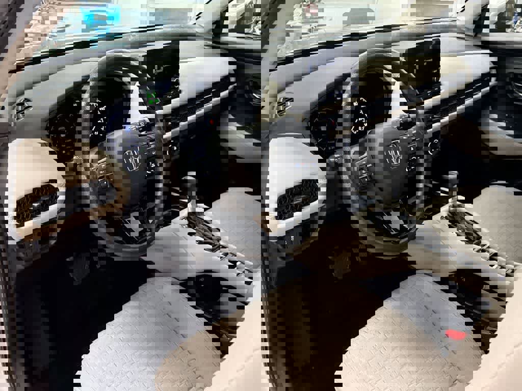 Used 2026 Honda HR-V LX image 11