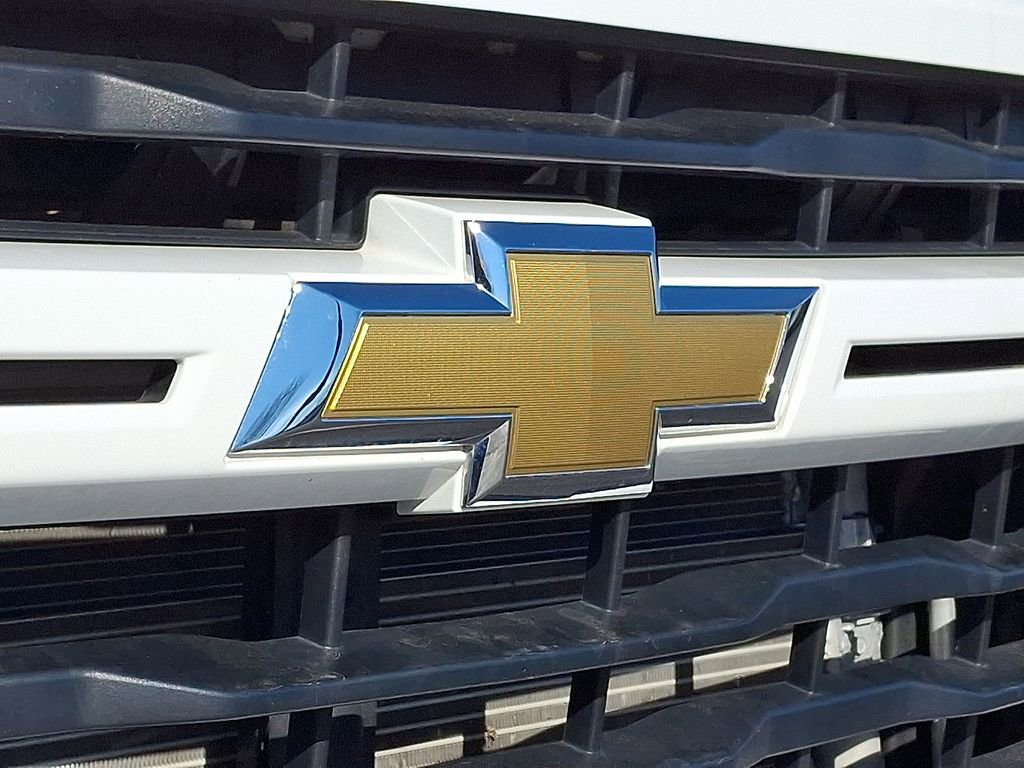 Used 2024 Chevrolet Silverado 2500 Custom w/ Custom Value Package image 27