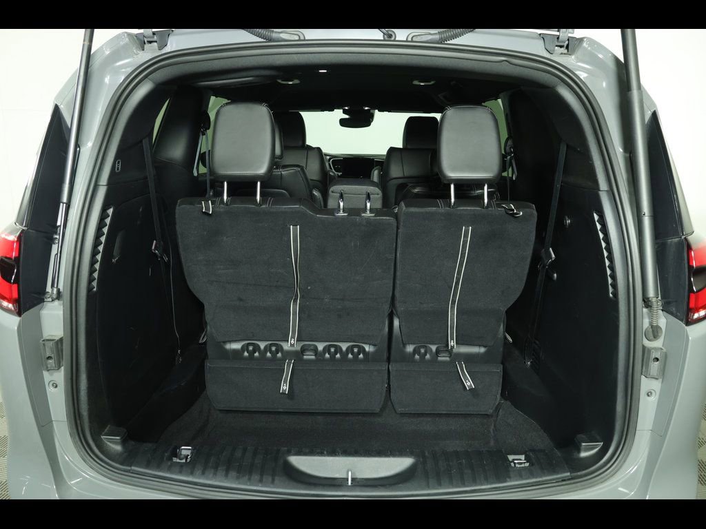 Used 2025 Chrysler Pacifica Select FWD image 12