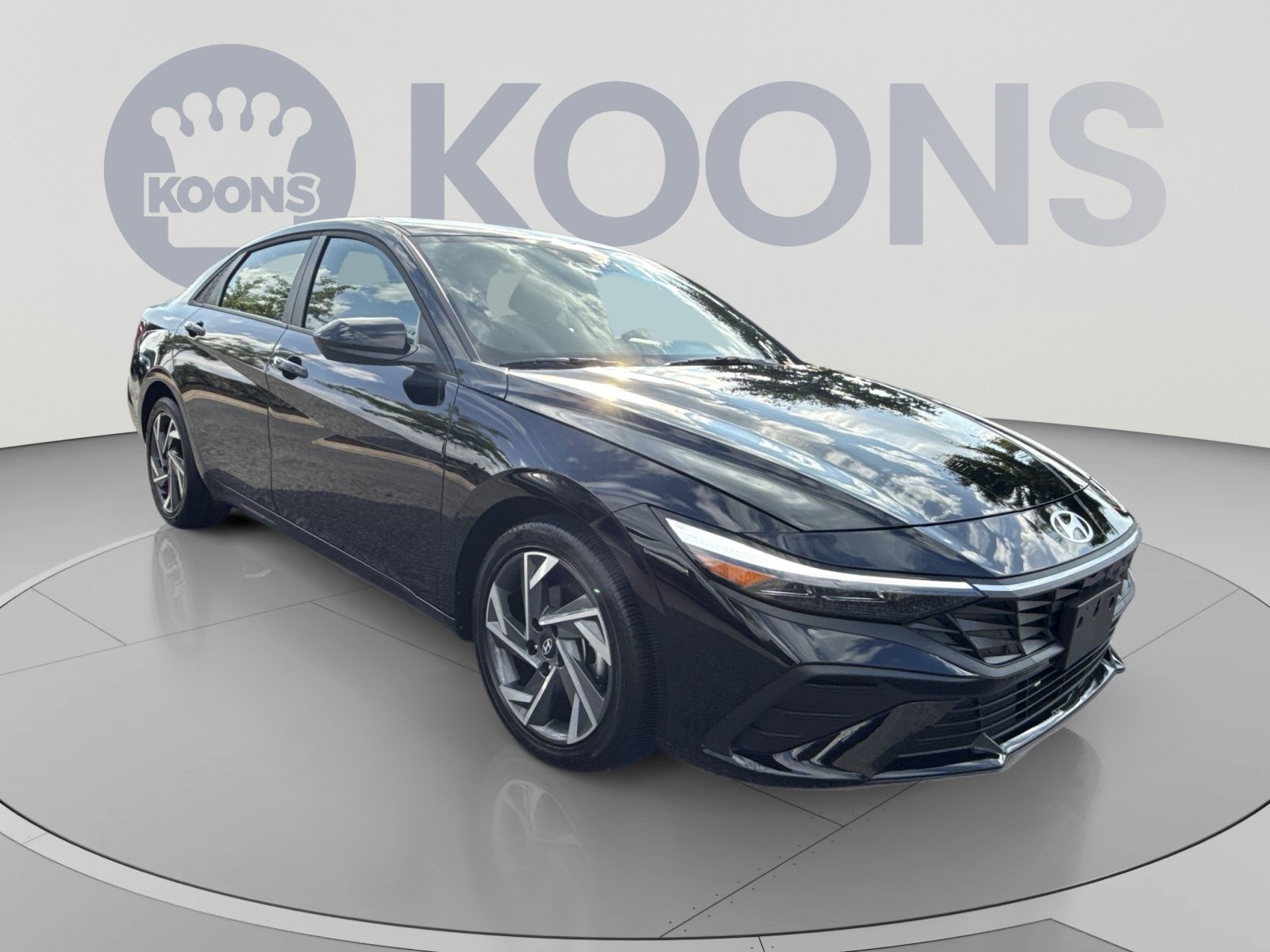 Used 2025 Hyundai Elantra Sport FWD image 10