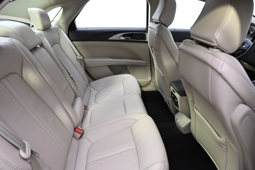 Used 2020 Lincoln MKZ Reserve w/ Elements Package image 18