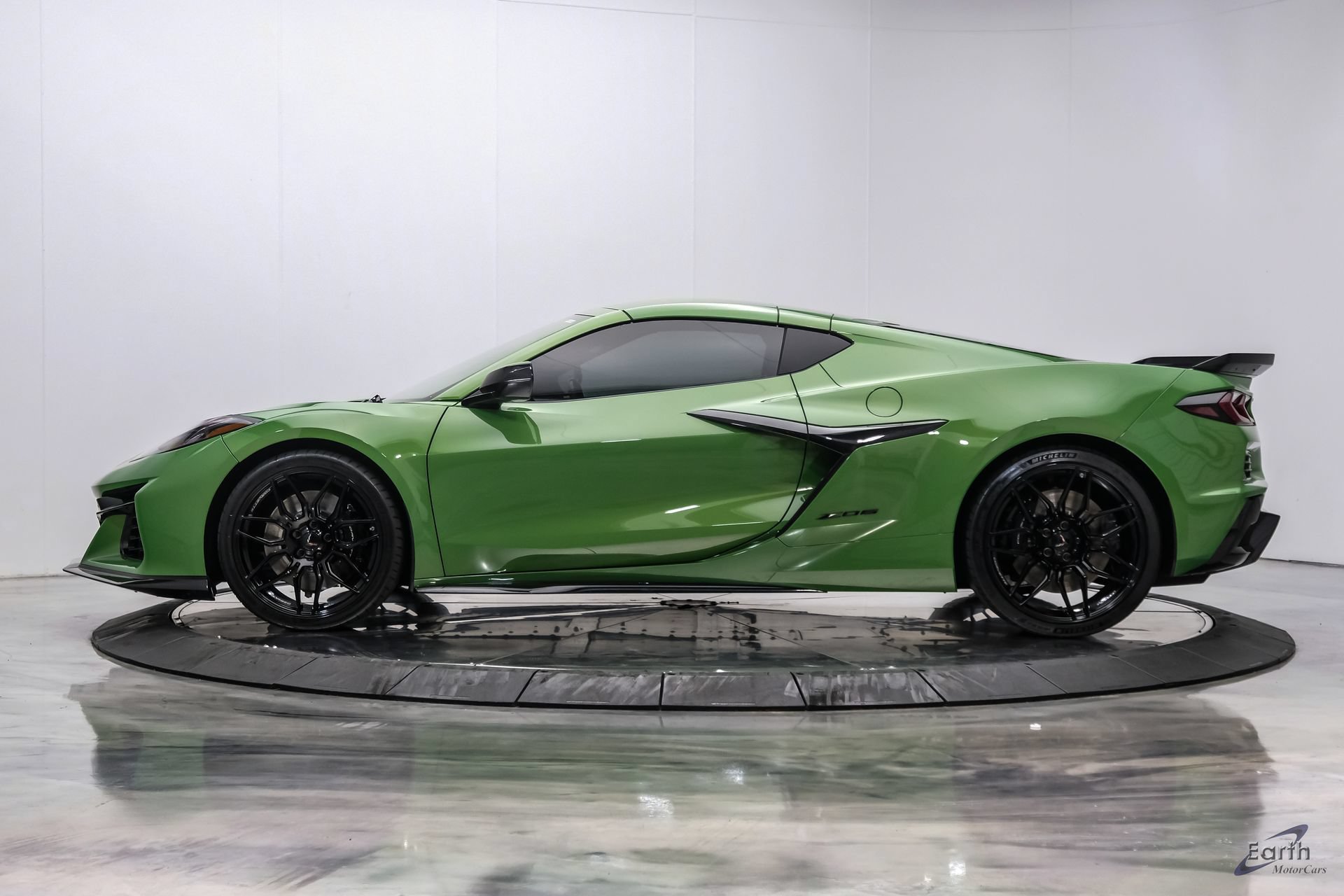 Used 2026 Chevrolet Corvette Z06 RWD image 10