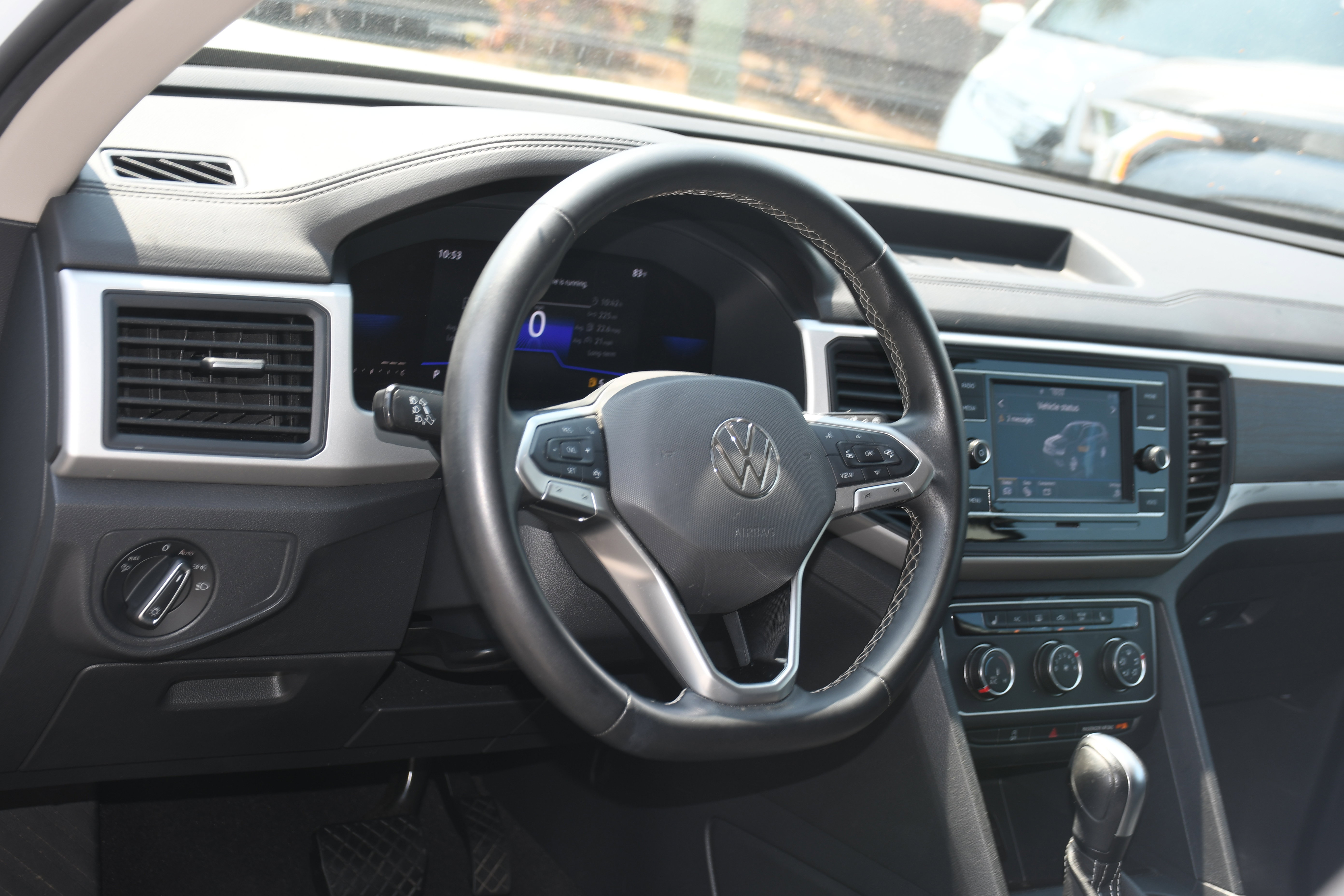 Used 2022 Volkswagen Atlas SE FWD image 8