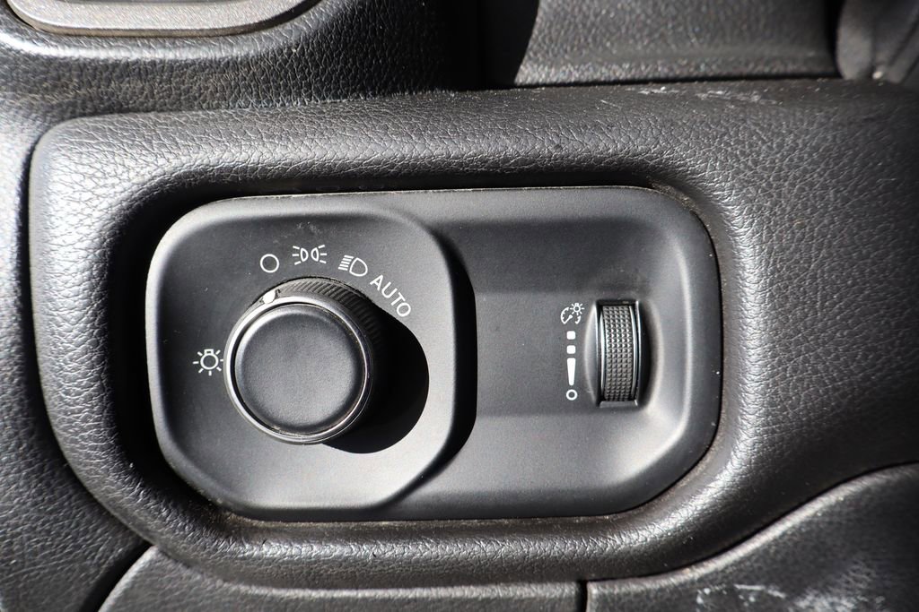 Used 2022 RAM 3500 Tradesman w/ Chrome Appearance Group image 13