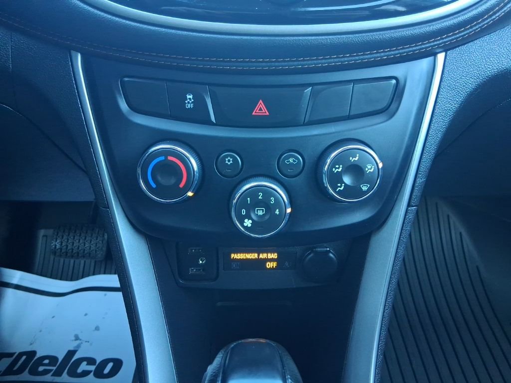 Used 2020 Chevrolet Trax LS w/ Tint and Cruise Package image 23