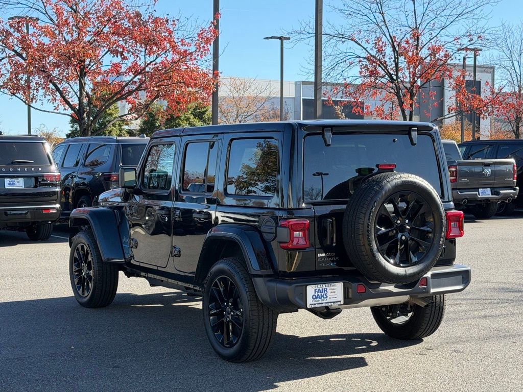 Certified 2025 Jeep Wrangler Unlimited Sahara w/ Safety Group image 9
