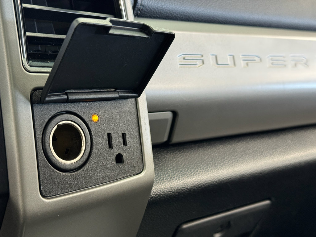 Used 2020 Ford F350 Lariat image 28