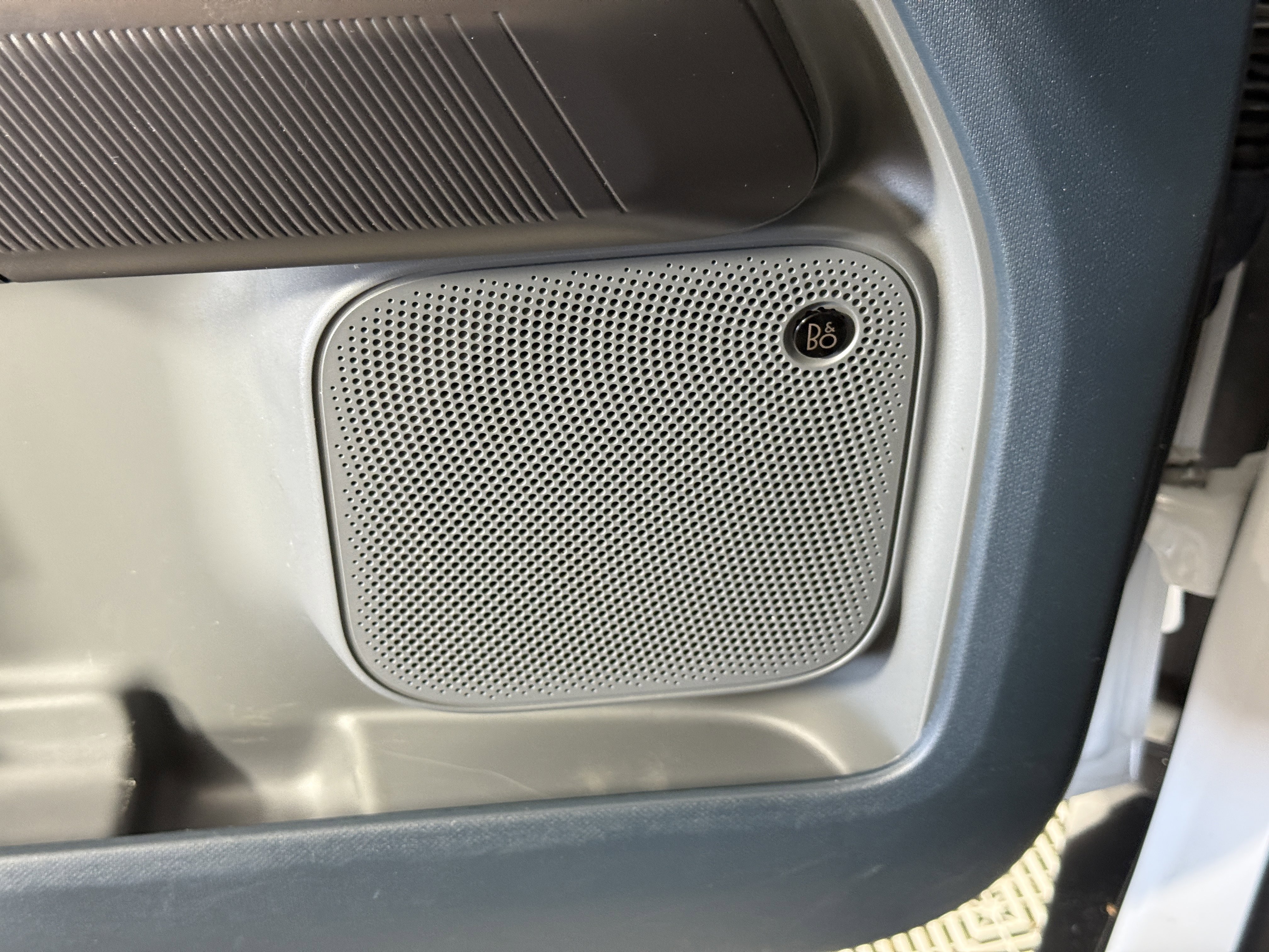 Certified 2024 Ford Maverick Lariat w/ Black Appearance Package image 17