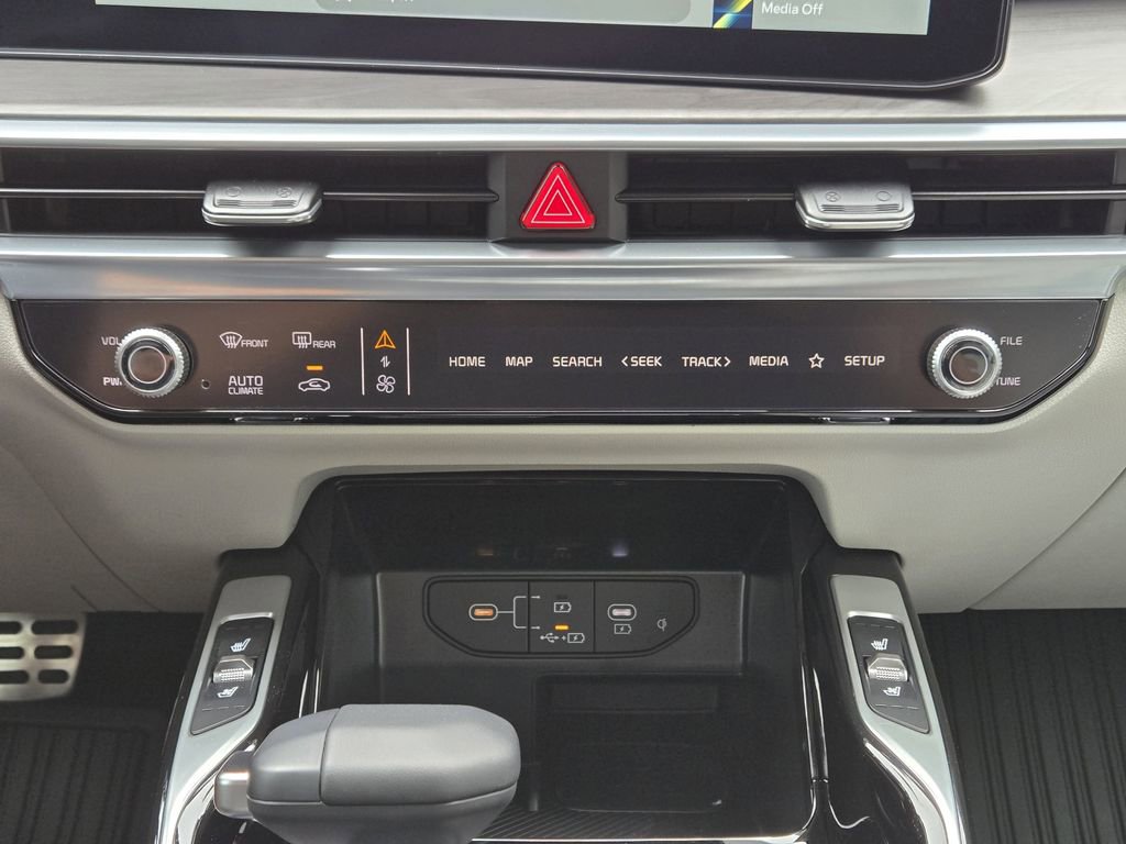 New 2026 Kia Sorento SX AWD/4WD image 16