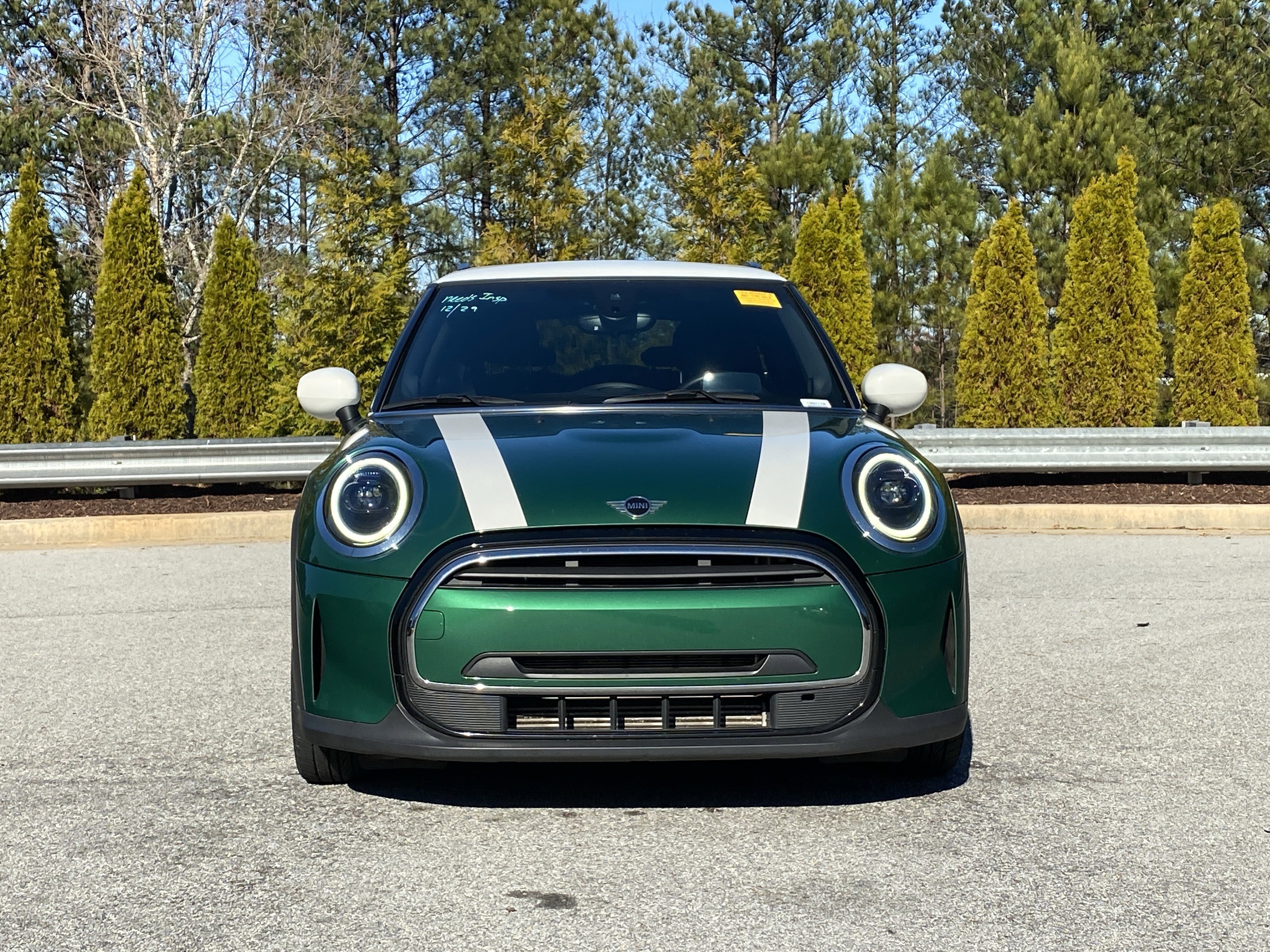 Used 2022 MINI Cooper 2-Door Hardtop image 12