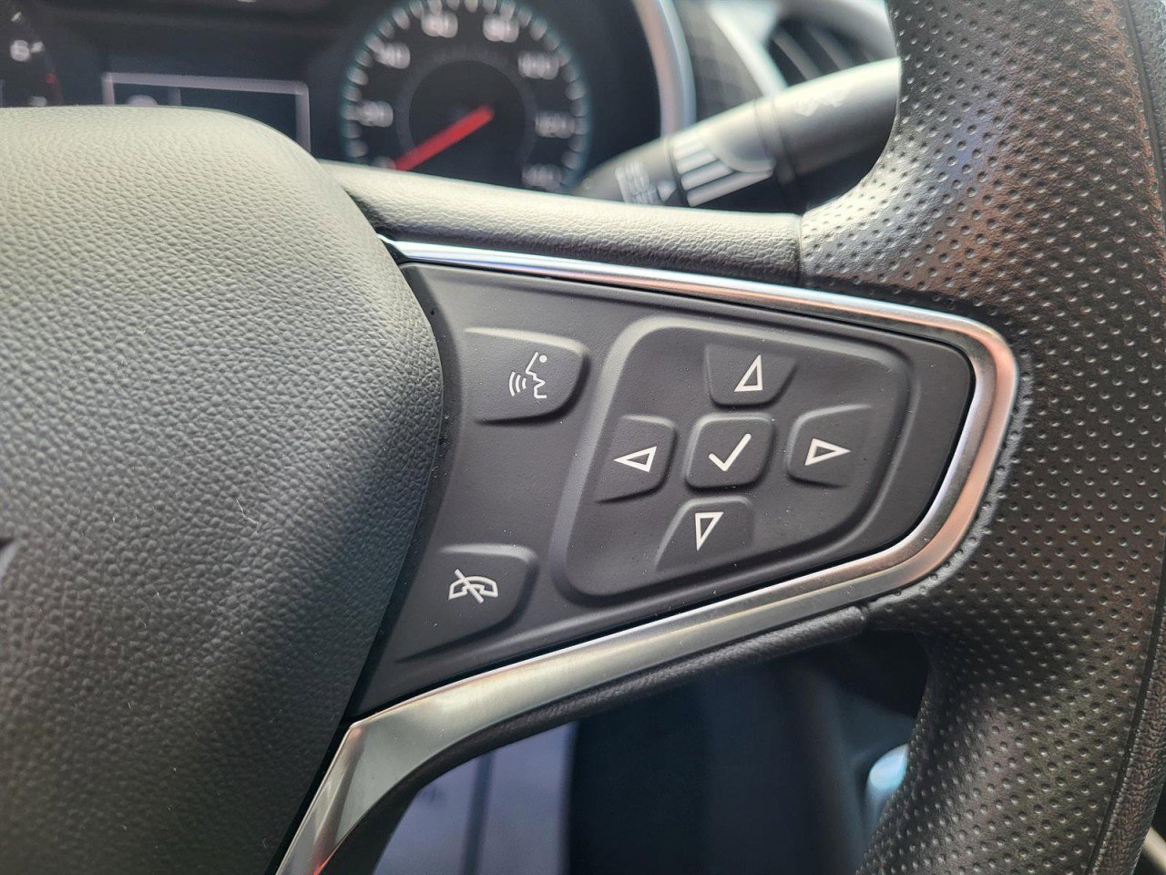 Used 2025 Chevrolet Malibu LT image 18