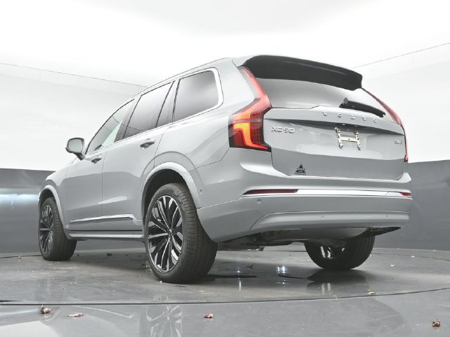 New 2026 Volvo XC90 B6 Plus w/ Protection Package Premier AWD/4WD image 43
