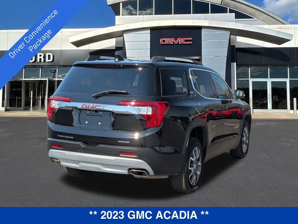 Used 2023 GMC Acadia SLE w/ Driver Convenience Package image 4