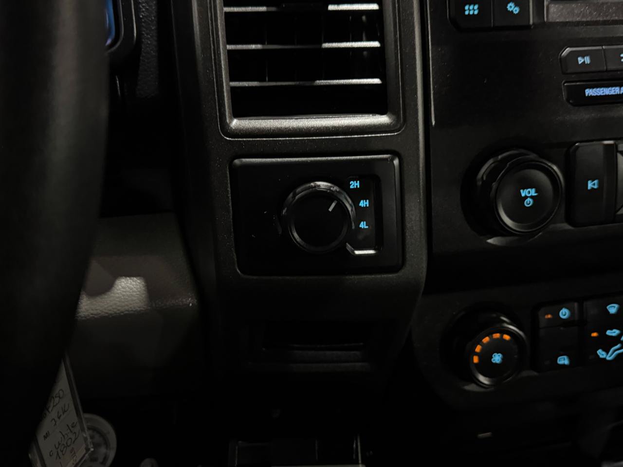 Used 2022 Ford F250 XL w/ Power Equipment Group AWD/4WD image 26