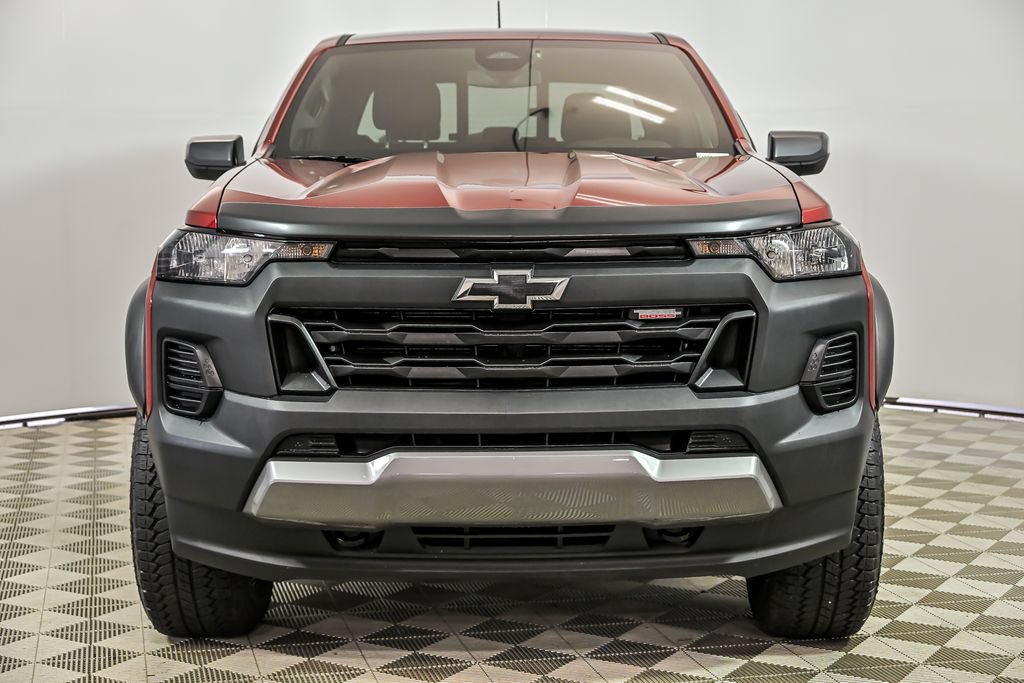 Used 2025 Chevrolet Colorado Trail Boss AWD/4WD image 4
