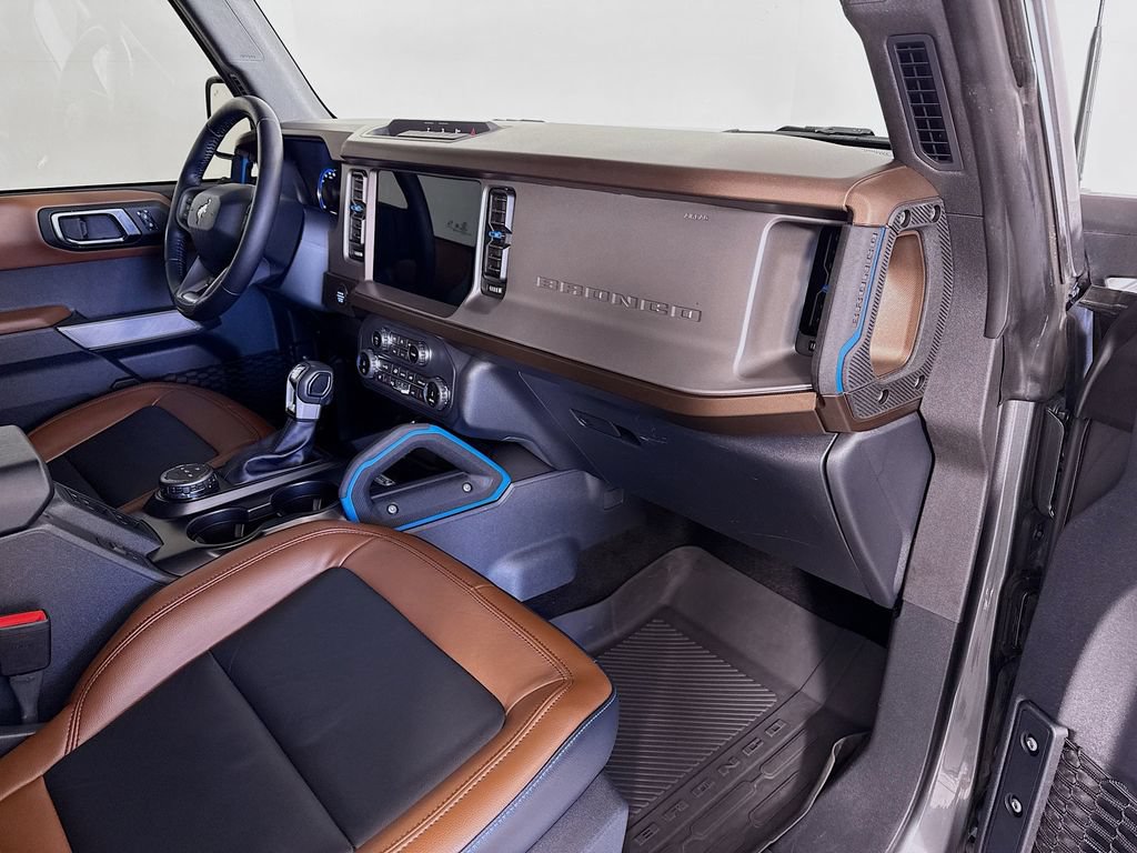 Used 2022 Ford Bronco Outer Banks AWD/4WD image 30