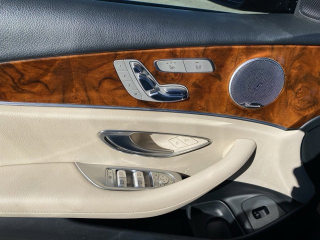Used 2018 Mercedes-Benz E 300 image 9