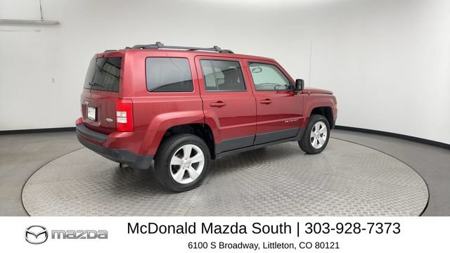 Used 2015 Jeep Patriot Latitude AWD/4WD image 2