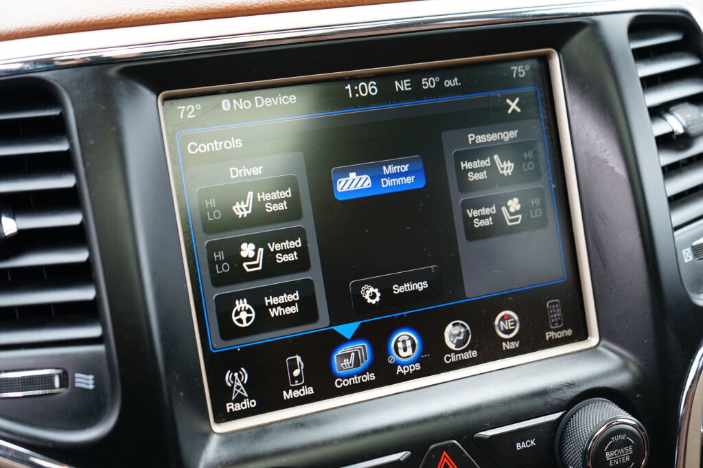 Used 2015 Jeep Grand Cherokee Summit image 28