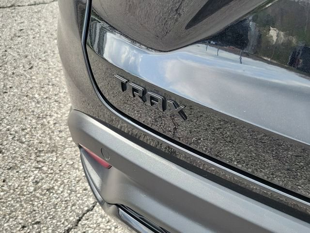 Used 2025 Chevrolet Trax RS w/ Driver Confidence Package image 6