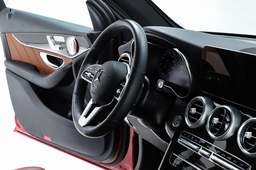 Used 2021 Mercedes-Benz GLC 300 4MATIC image 35