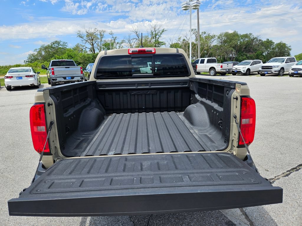 Used 2022 Chevrolet Colorado ZR2 w/ Colorado ZR2 Bison Edition AWD/4WD image 9