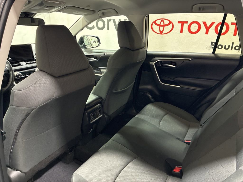 Used 2023 Toyota RAV4 XLE AWD/4WD image 20