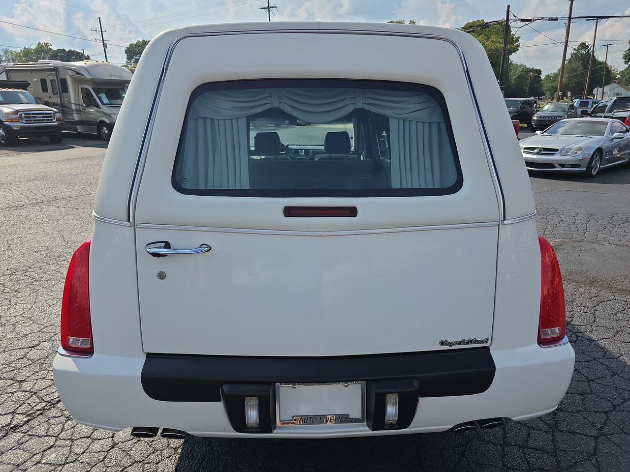 Used 2008 Cadillac DTS Hearse FWD image 14