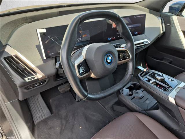 Used 2024 BMW iX xDrive50 w/ Premium Package AWD/4WD image 8