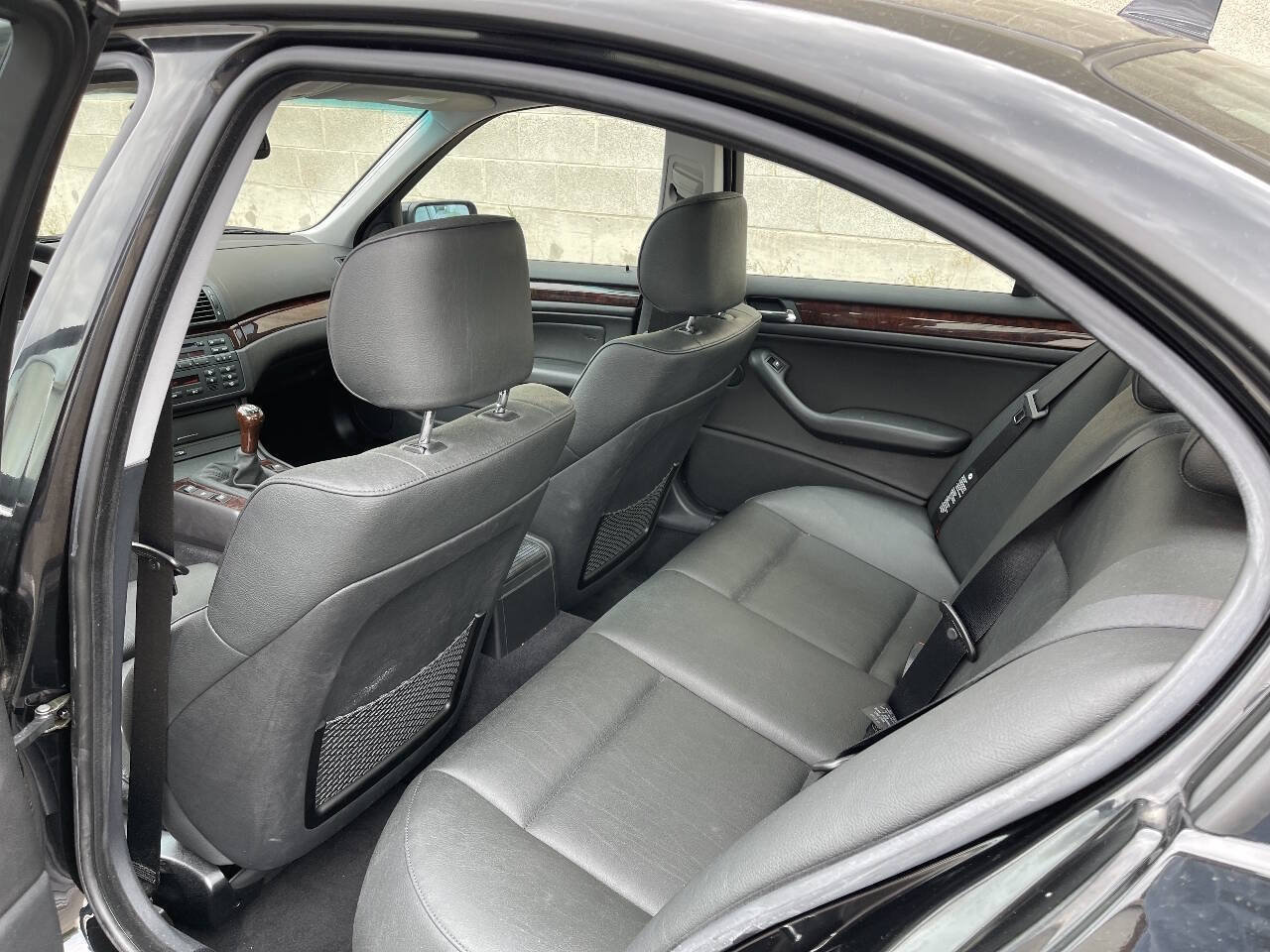 Used 2004 BMW 325xi Sedan AWD/4WD image 12