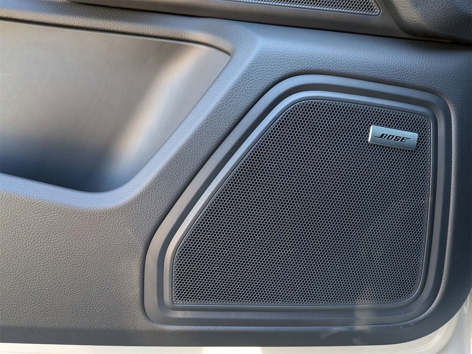 New 2025 Porsche Macan image 14