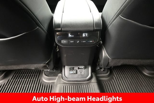 Used 2022 Toyota Highlander Limited AWD/4WD image 15