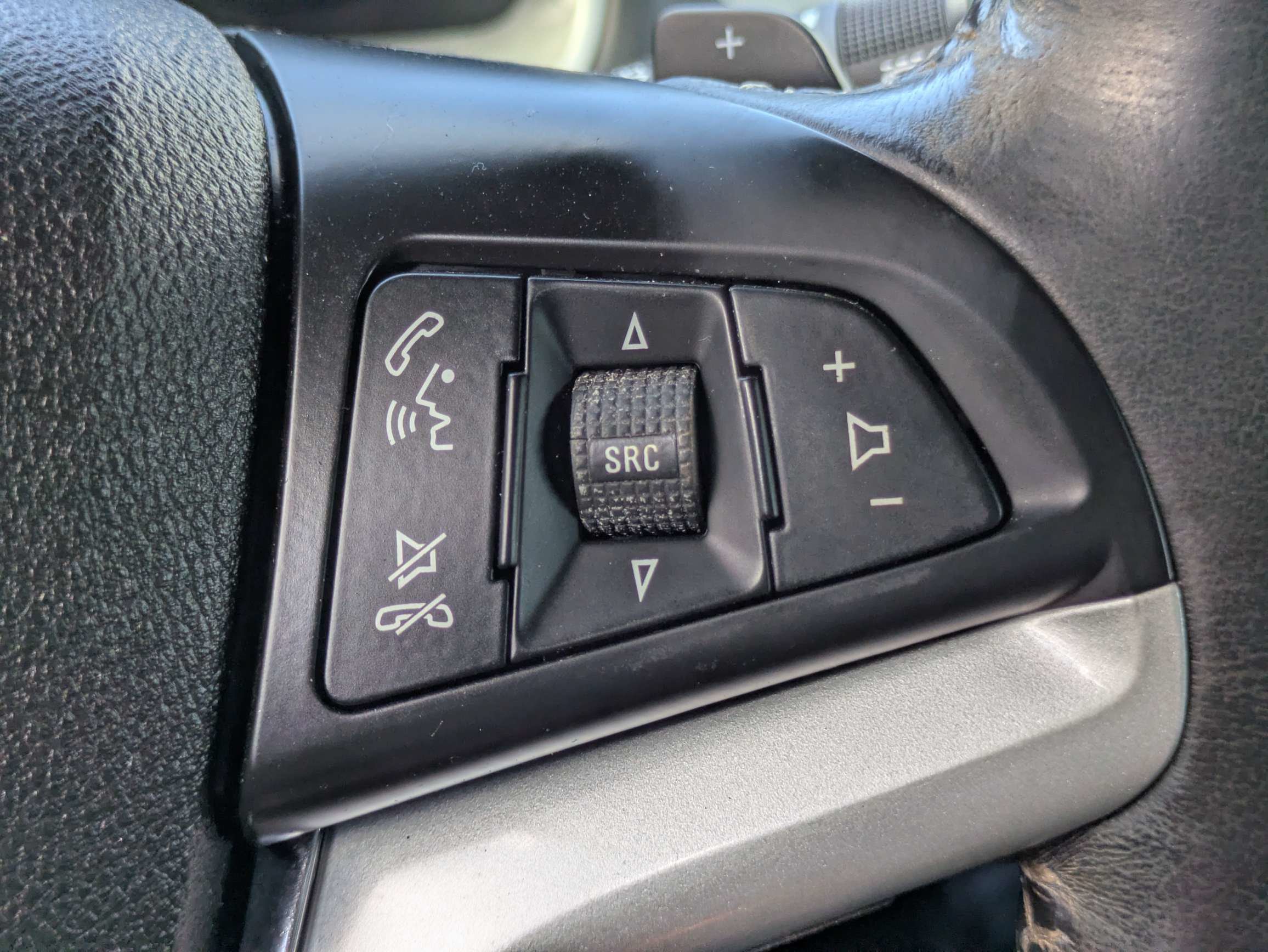 Used 2015 Chevrolet Camaro LT w/ 1LT Preferred Package RWD image 14