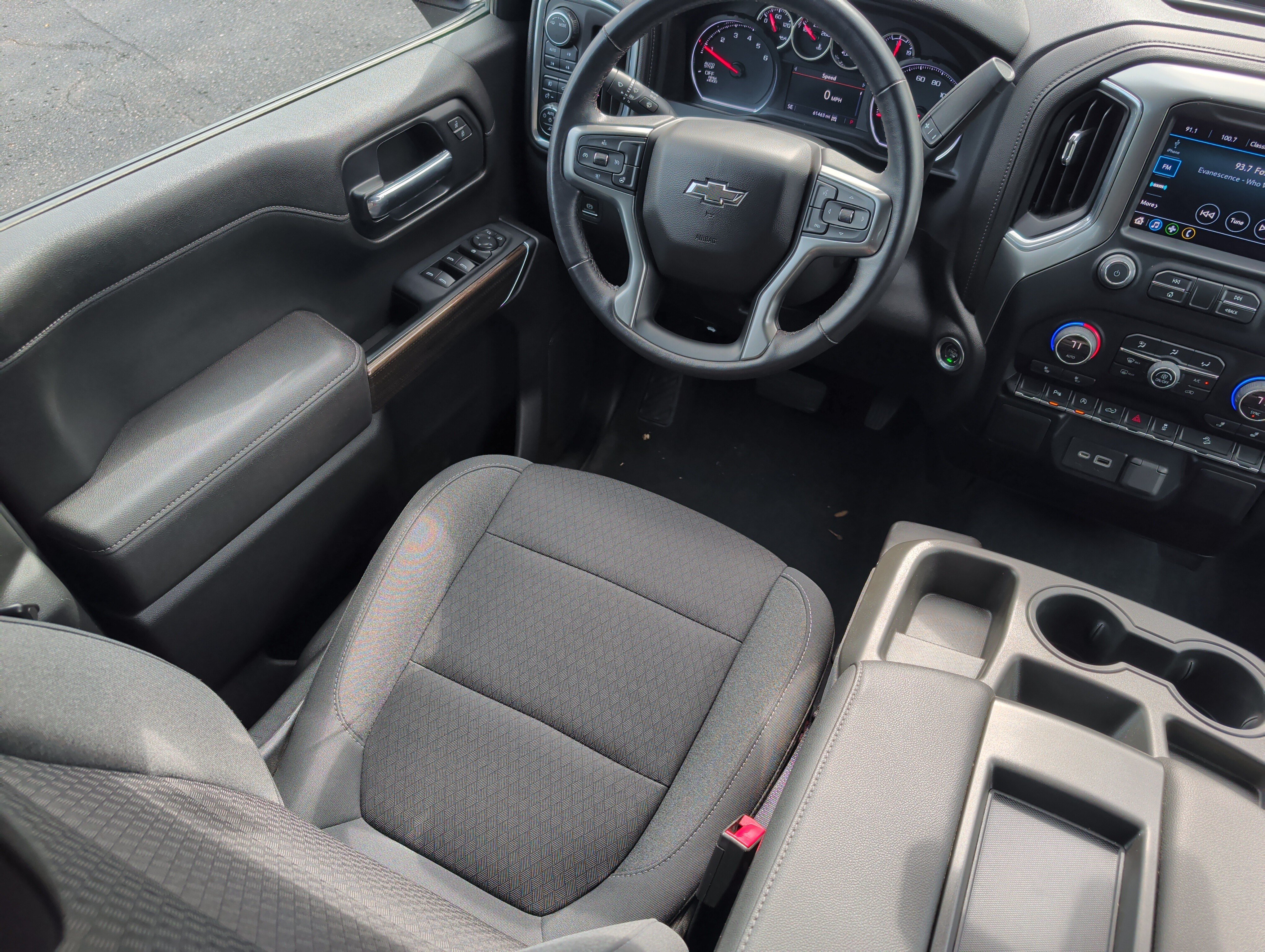 Used 2022 Chevrolet Silverado 1500 RST AWD/4WD image 9