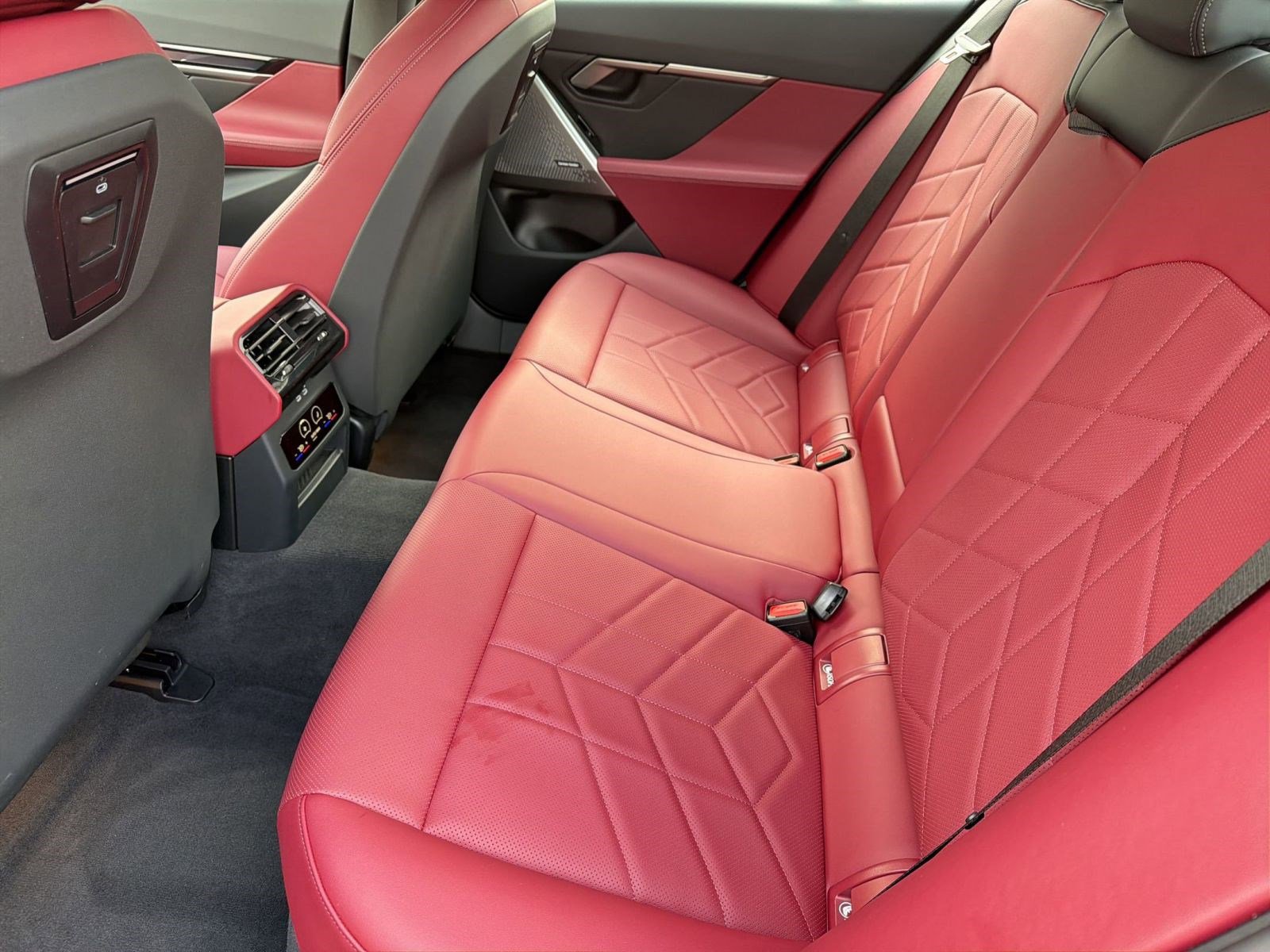 Certified 2026 BMW 540i xDrive image 28