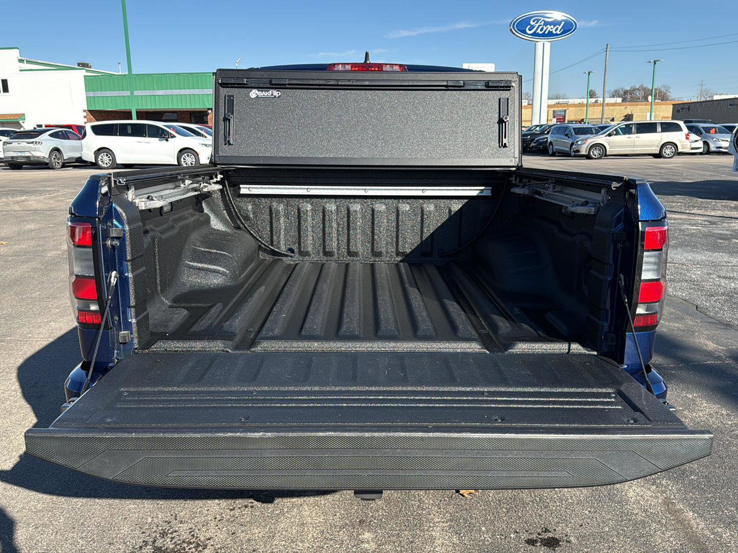 Used 2022 Nissan Frontier PRO-4X image 12