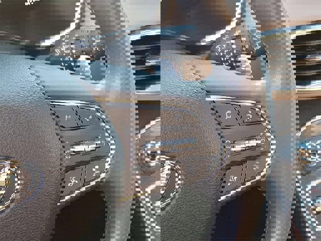 Used 2021 Hyundai Santa Fe Limited w/ Cargo Package image 21