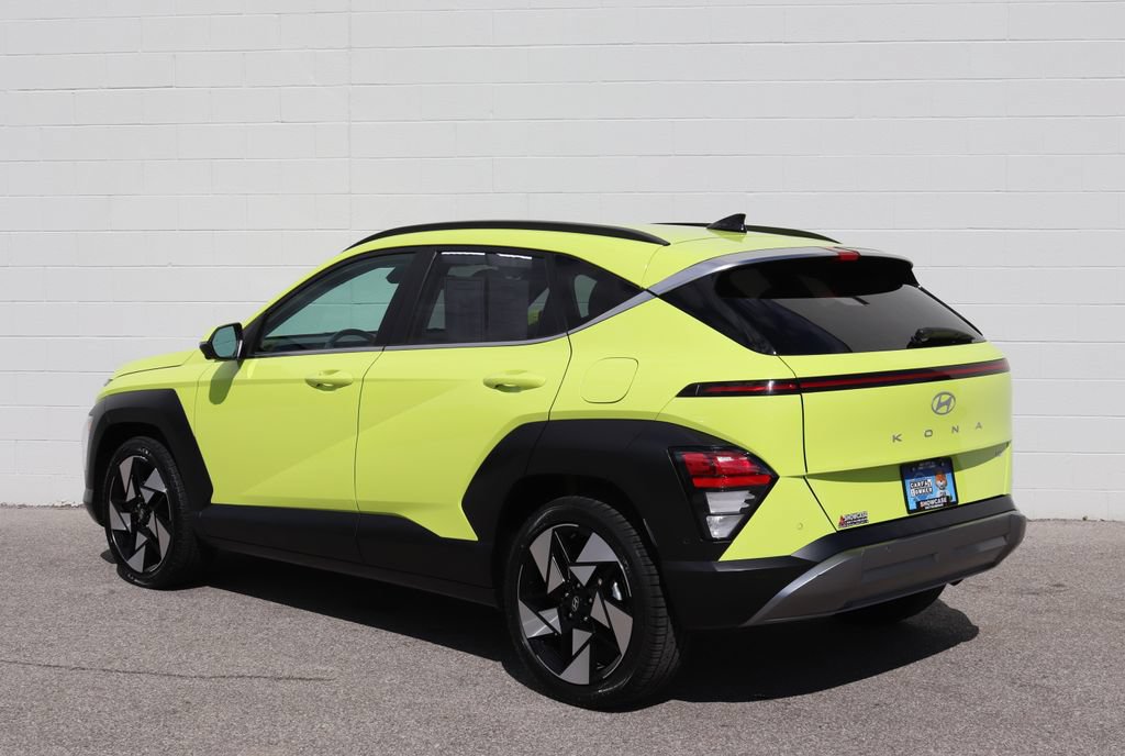 Used 2024 Hyundai Kona Limited FWD image 2