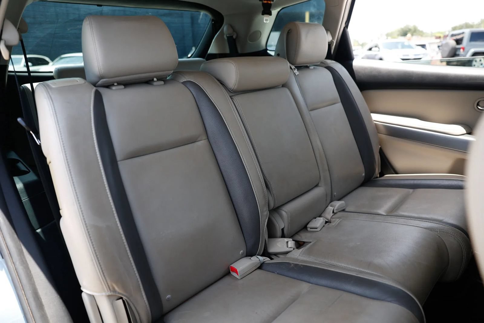 Used 2011 MAZDA CX-9 Grand Touring w/ Moonroof & Bose Audio Pkg FWD image 17