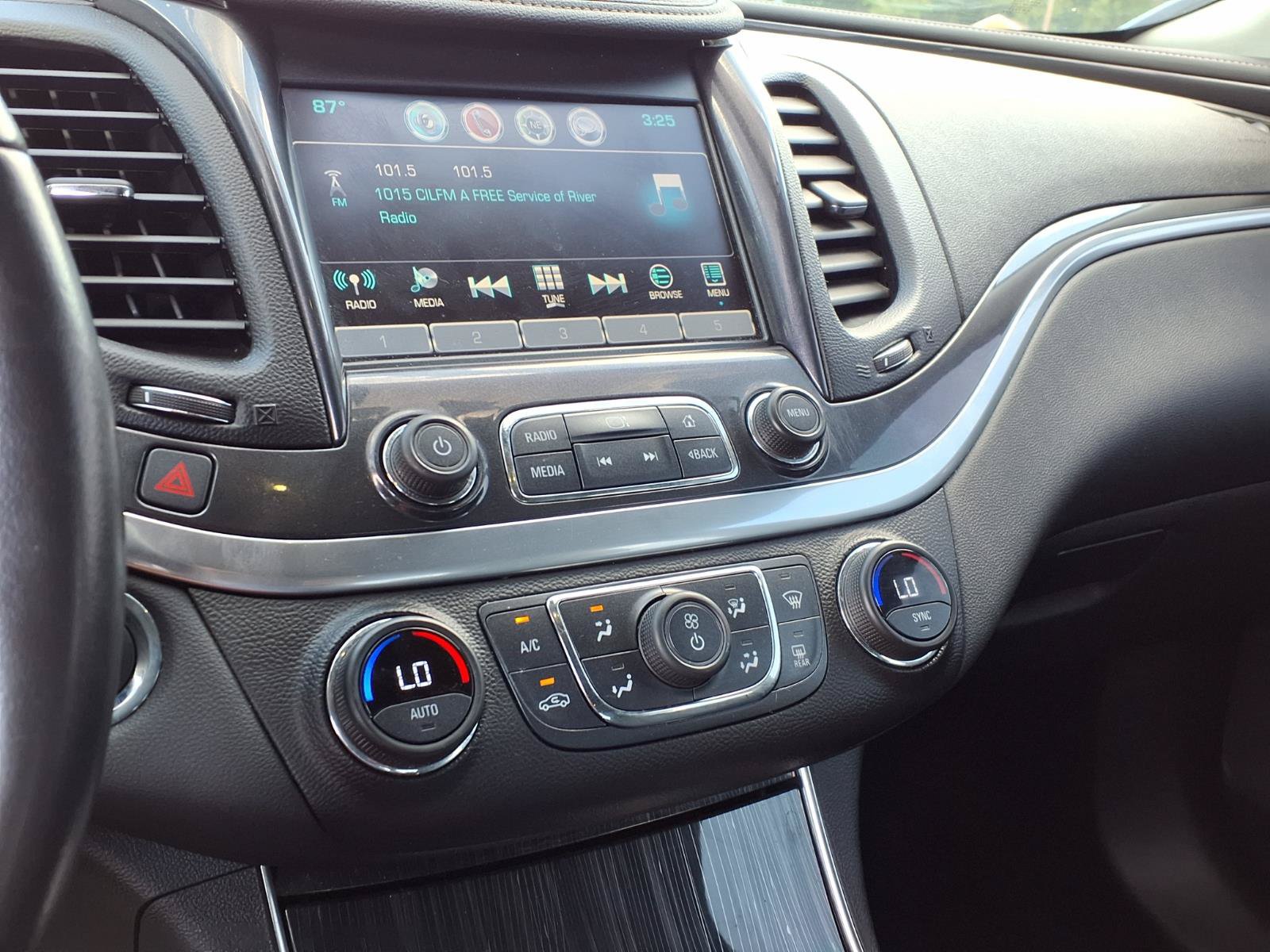 Used 2020 Chevrolet Impala LT FWD image 10