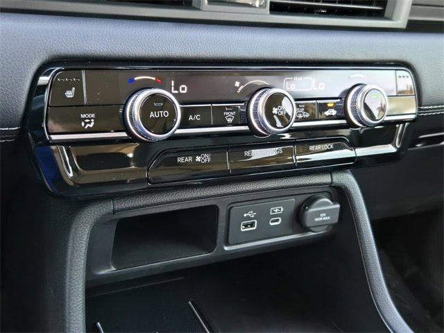 Used 2023 Honda Pilot Touring image 21